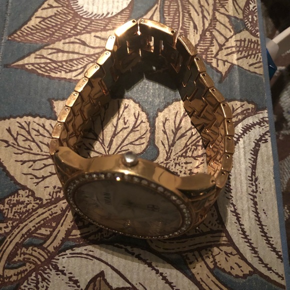 Watch - Picture 1 of 2